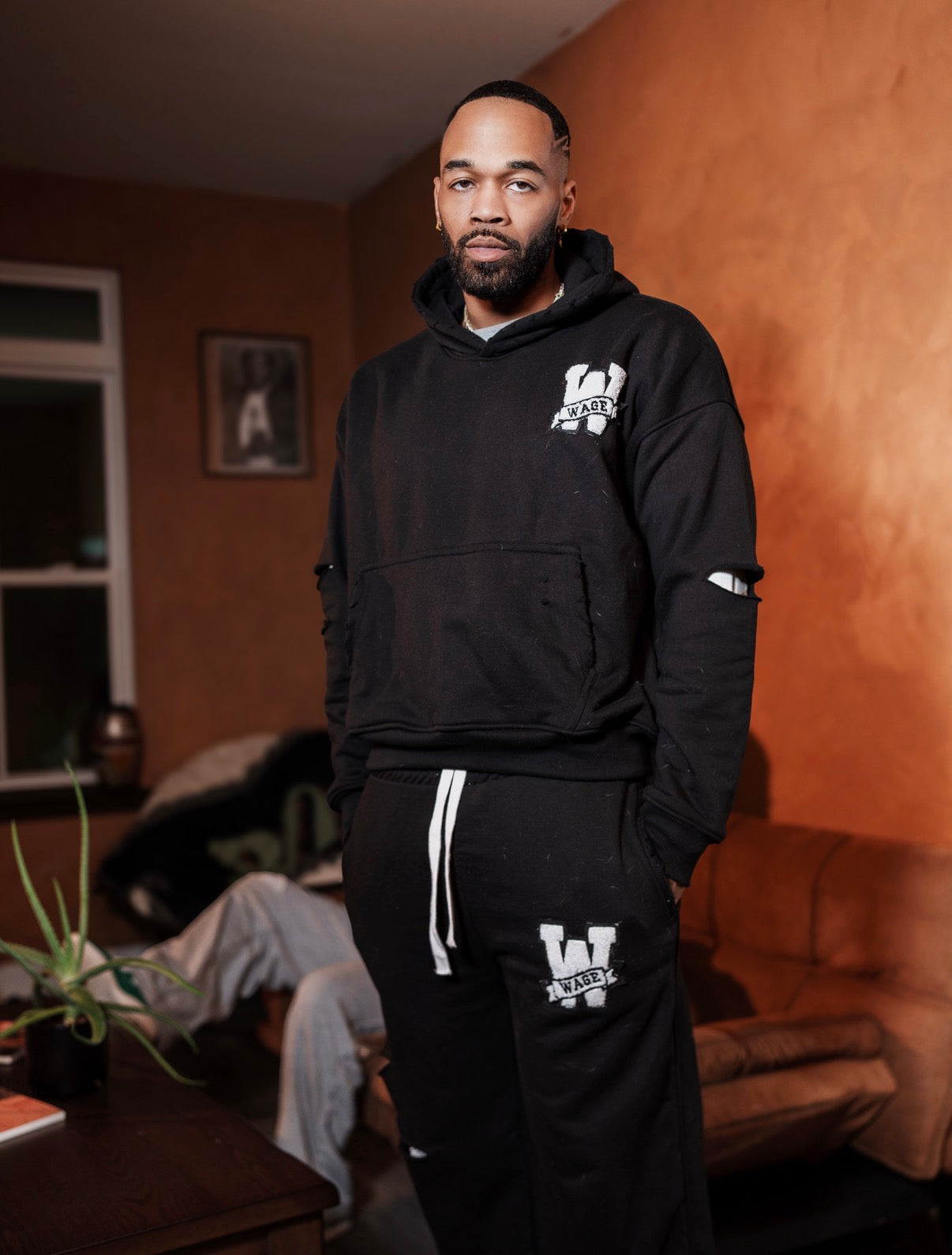 WAGE UNIVERSITY DISTRESSED SET “BLACK”
